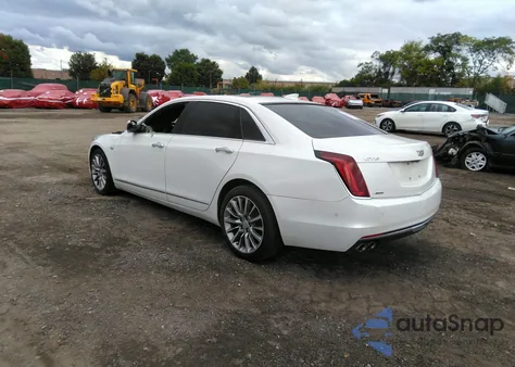 2018 Cadillac Ct6 Luxury z USA, uszkodzony, nr VIN 1G6KD5RS6JU121417